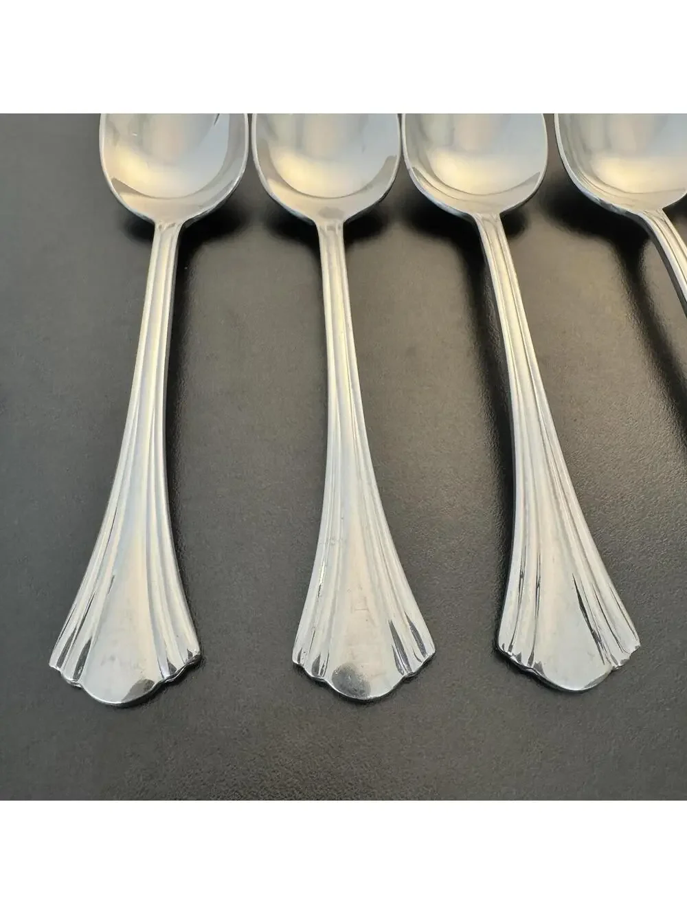 Reed & Barton Covington 5 Stainless Oval Soup Spoons 6 3/4